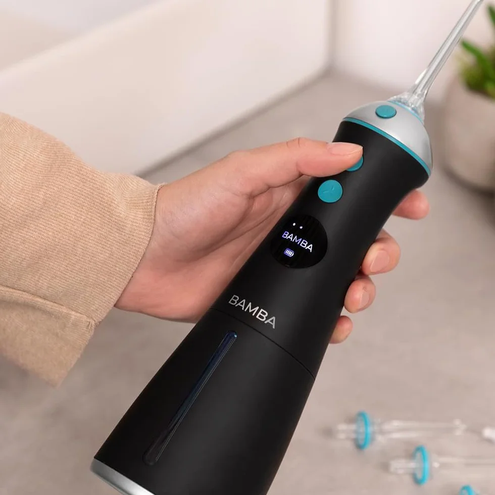 Cecotec Irrigateur de Voyage Compact et Léger ToothCare 1100 Jet Clean Liberty. Irrigateur Dentaire Portable avec 6 Modes, 8 Réglages de Pression, Capacité 280ml, IPX7, Inclut 8 Buses, Recharge USB