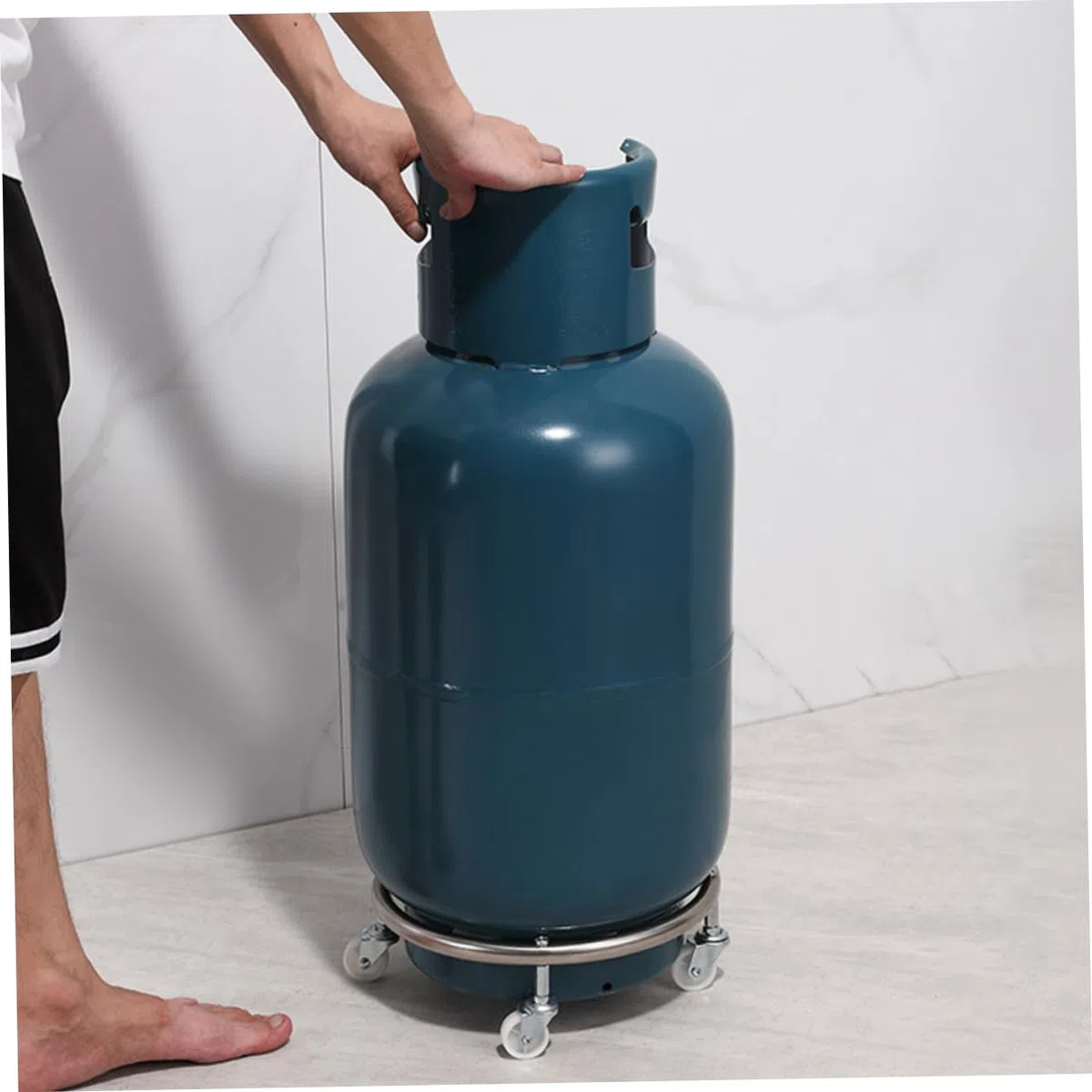 Support à roulettes Adapté pour Bouteilles de Gaz Jusqu'à 30 Kg pour Réservoir de Propane avec Roues en Caoutchouc en Acier Inoxydable Facile à Transporter et Stocker à Domicile